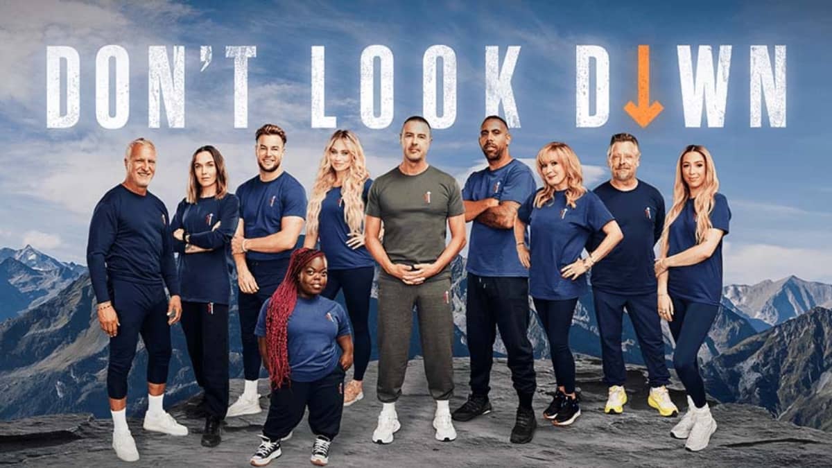 Full line up of celebrities for Don't Look Down wearing Stand Up To Cancer t-shirts.