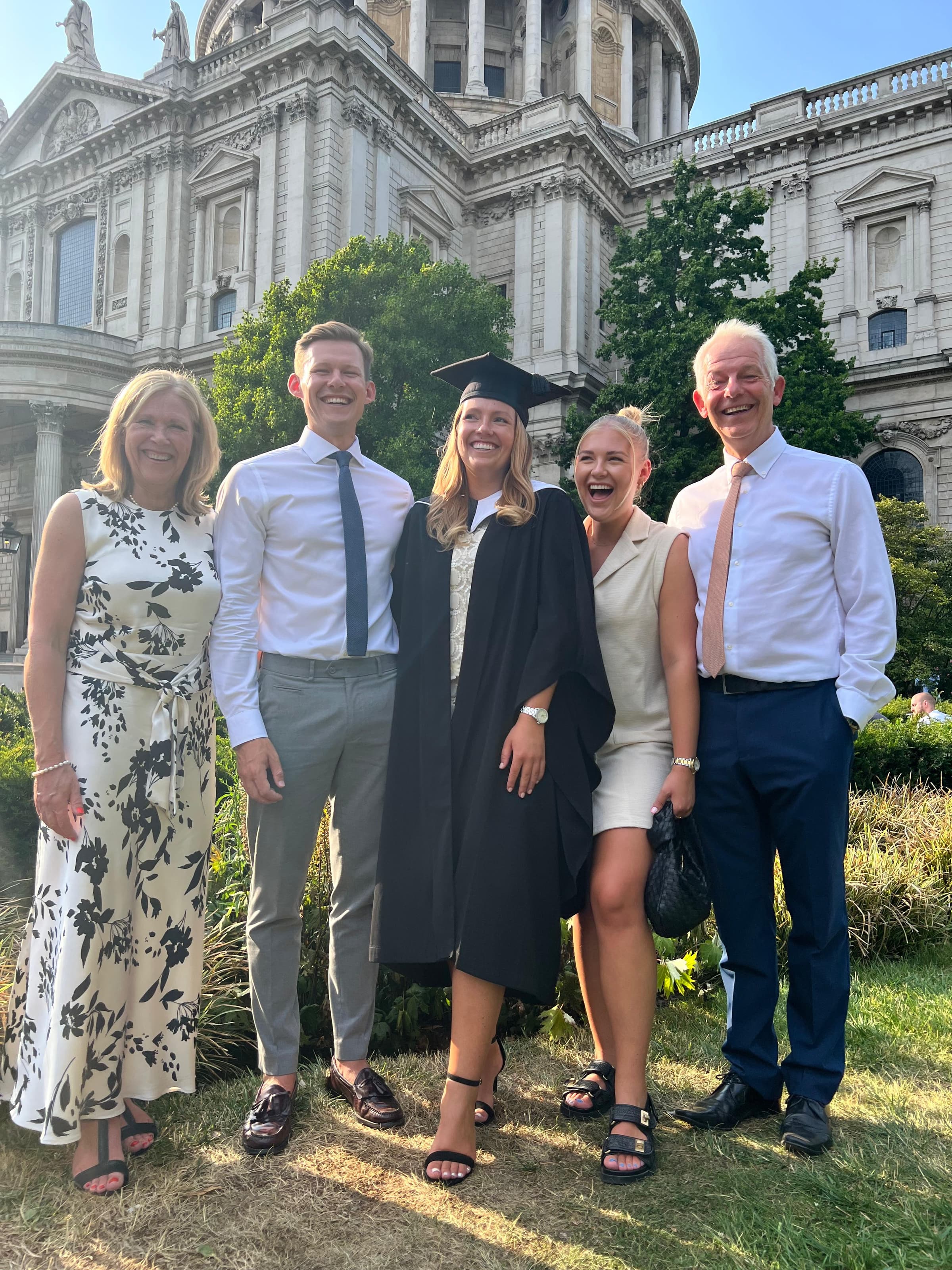 Photo of Becca with her family.